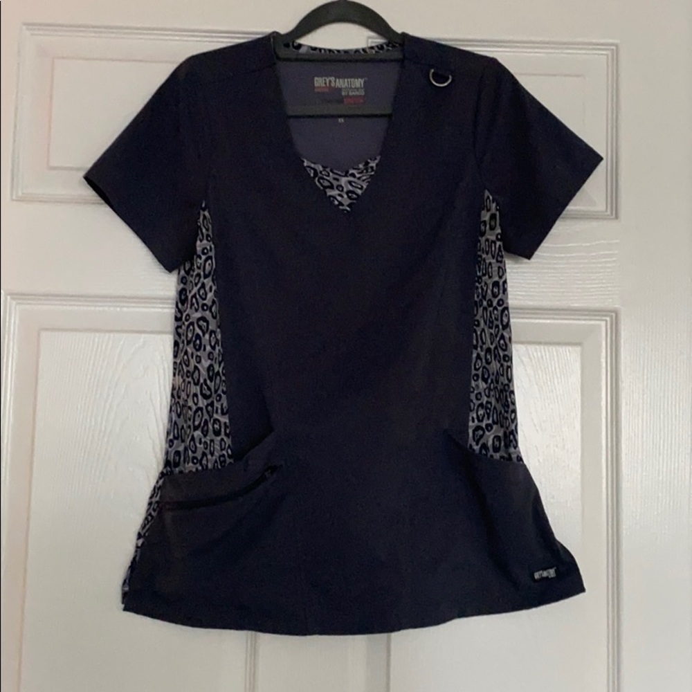 Grey’s Anatomy Leopard Print Scrub Top